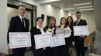 Коллектив Marins Park Hotel Нижний Новгород получил награду от министерства туризма и промыслов Нижегородской области Коллектив Marins Park Hotel Нижний Новгород получил награду от министерства туризма и промыслов Нижегородской области