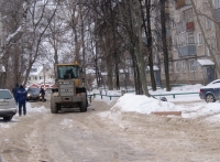 Денис Новиков остался недоволен уборкой снега во дворах жилых домов Советского района Нижнего Новгорода