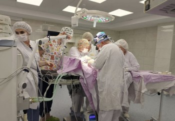 Самарские врачи спасли новорожденного с редкой патологией кишечника