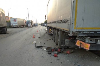 Три девушки погибли в столкновении с грузовиком в Нижегородской области