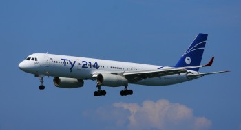 Казанские лайнеры Ту-214 доставляют россиян из стран Ближнего Востока