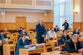 Безопасность в местах выхода людей на лед обсудили в администрации Чебоксар