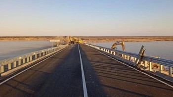 Движение по мосту через Малый Иргиз запустили в Саратовской области