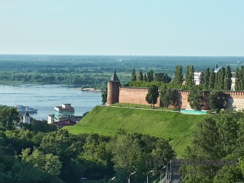 Благоустройство склона Кремлевского бульвара завершат в августе Благоустройство склона Кремлевского бульвара завершат в августе