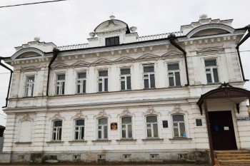 Ремонт кровли завершен в музее-усадьбе Худякова в Балахне