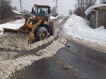 Снег в Приокском районе Нижнего Новгорода убирают круглосуточно