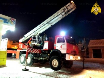 Ульяновские пожарные спасли трёхлетнего мальчика из запертой квартиры