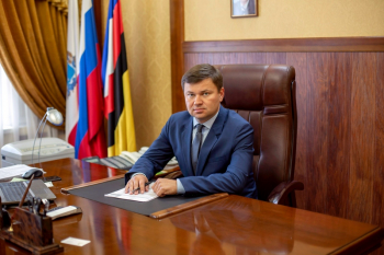 Экс-министр строительства и ЖКХ Саратовской области Дмитрий Тепин обвиняется в злоупотреблении полномочиями