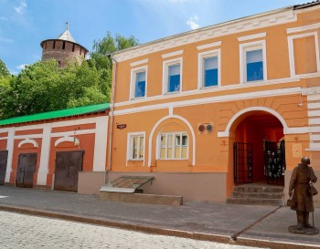 Туристско-информационный центр открыли в историческом здании на Кожевенной