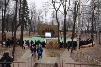 Парк &quot;Лебединый рай&quot; открылся в Выксе: общественное пространство посетили Владимир Якушев и Глеб Никитин