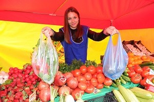 Администрацией Чебоксар организована бесплатная доставка купленной в ходе месячника "Весна – 2018" сельхозпродукции пенсионерам и льготным категориям граждан
