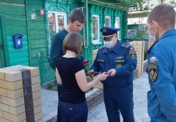 Супружескую пару в Нижегородской области наградили за спасение пенсионерки из пожара