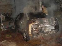 В Н.Новгороде, предположительно из-за поджога, горел автомобиль