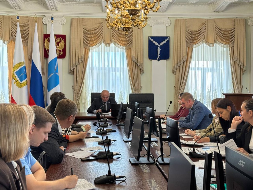 Саратовским предприятиям рекомендовали повысить зарплаты сотрудников