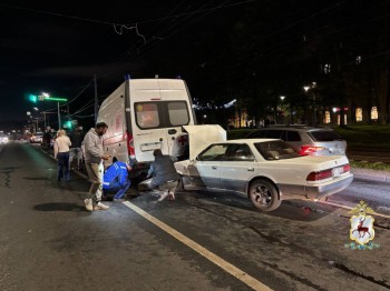 6 машин и карета скорой помощи столкнулись на пр. Гагарина в Нижнем Новгороде 6 машин и карета скорой помощи столкнулись на пр. Гагарина в Нижнем Новгороде
