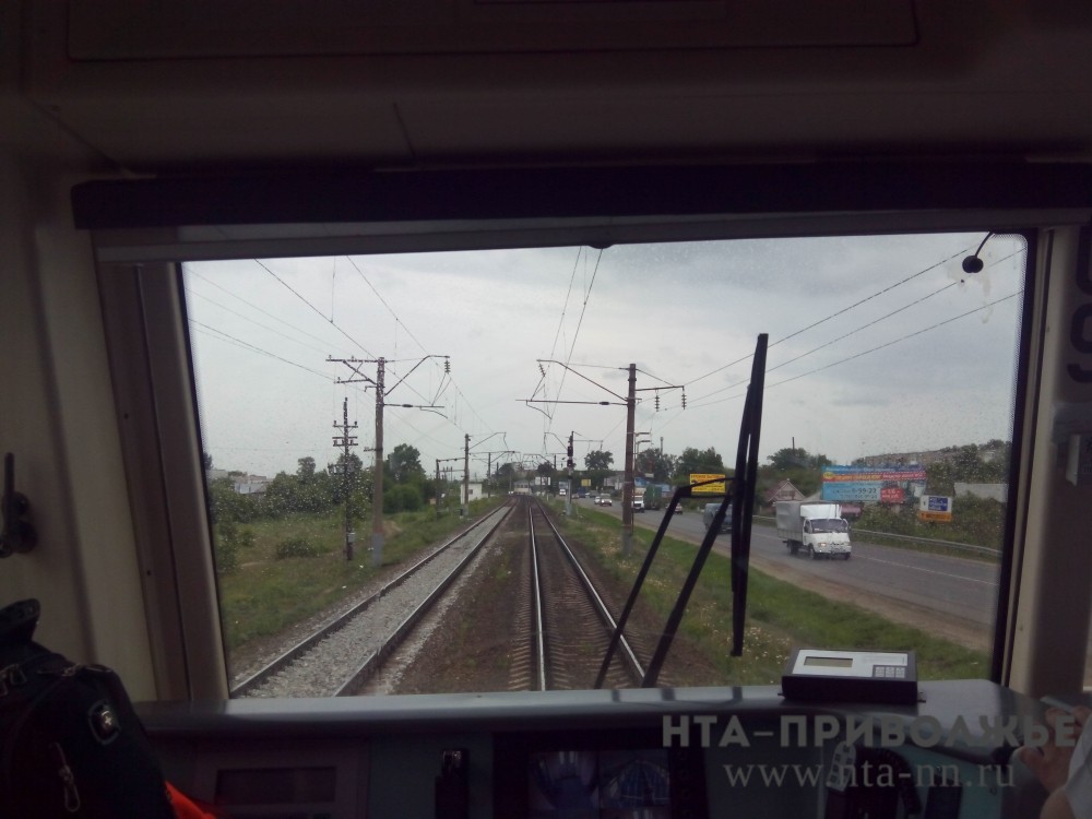 Выезд автомобиля на пути стал причиной ДТП с поездом в Чувашии