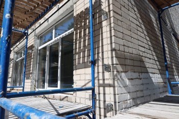 Ход ремонта школы и благоустройство общественного пространства проверили на Бору Ход ремонта школы и благоустройство общественного пространства проверили на Бору