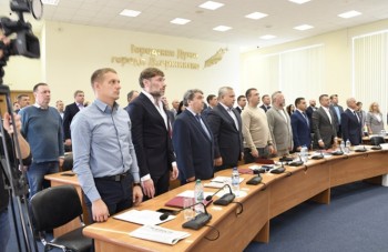 Виктория Николаева вновь избрана спикером Гордумы Дзержинска Виктория Николаева вновь избрана спикером Гордумы Дзержинска