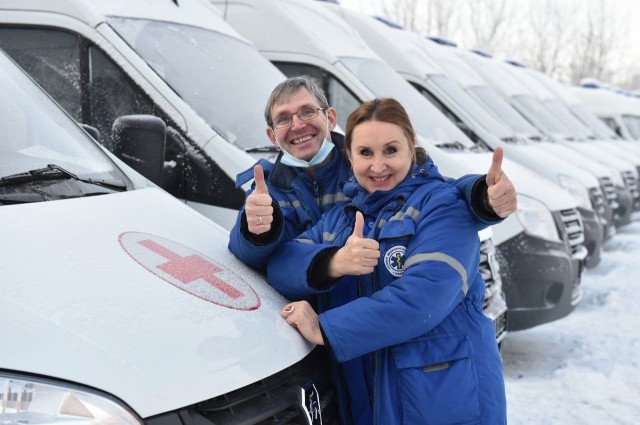 Станции скорой помощи Удмуртии получили 16 машин "ГАЗ" и "УАЗ"