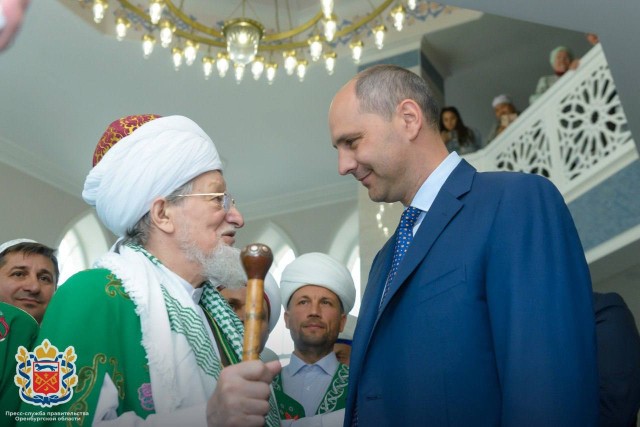 Верховный муфтий России Талгат Таджуддин открыл новую мечеть в Оренбуржье