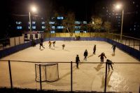 Девять новых комплексно оборудованных хоккейных дворовых площадок начнут работать в Чебоксарах с 16 декабря

