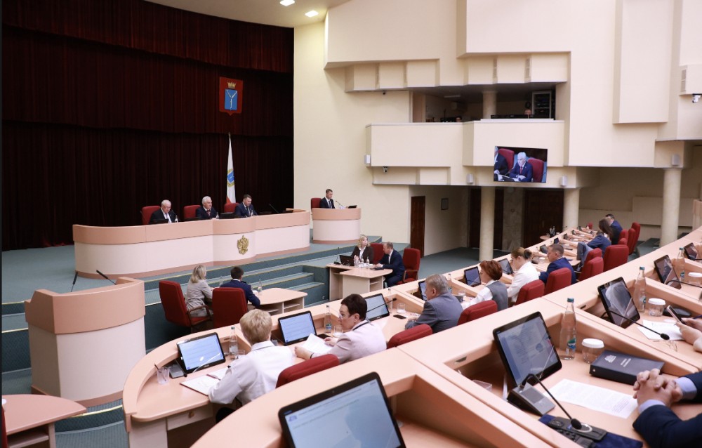 Четырех мировых судей назначили в Саратовской области