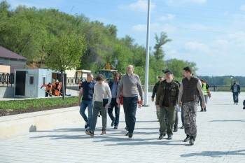 Евгений Солнцев оценил состояние набережной в Оренбурге Евгений Солнцев оценил состояние набережной в Оренбурге