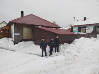 Восьмилетний мальчик пять часов провел в сугробе в Кировской области