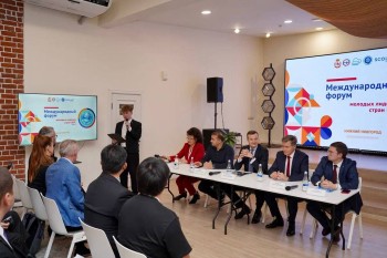 Дмитрий Старостин встретился с участниками форума ШОС в Нижнем Новгороде