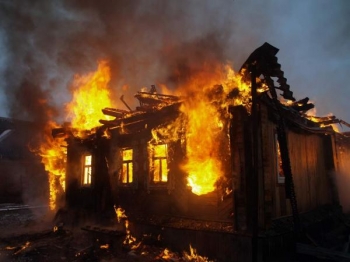 Труп мужчины обнаружен на пепелище частного дома в селе Вад Нижегородской области