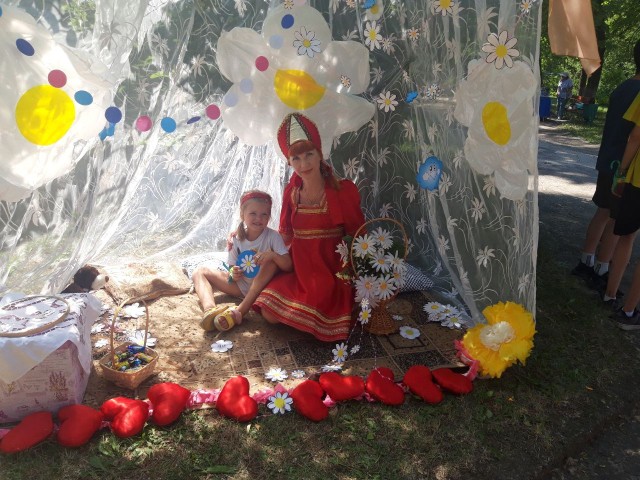 Семейный праздник прошел в Сормовском районе Нижнего Новгорода в преддверии Дня семьи, любви и верности