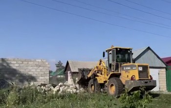 Снос домов после паводка начали в Старом городе Орска Снос домов после паводка начали в Старом городе Орска