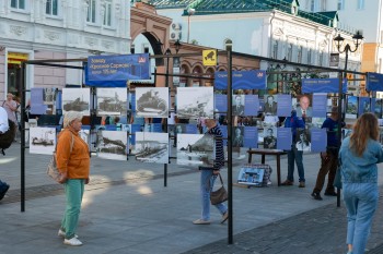  Выставка в честь 100-летия Сормова открылась на ул. Б. Покровской в Нижнем Новгороде