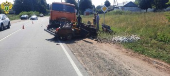 Двое погибли в ДТП с КамАЗом в Чувашии Двое погибли в ДТП с КамАЗом в Чувашии