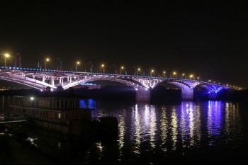 Работы по монтажу светодинамической подсветки на Канавинском мосту в Нижнем Новгороде выполнены на 90% 