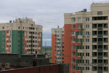 Строительство не обеспеченных социальной инфраструктурой домов планируется приостановить в Саратовской области