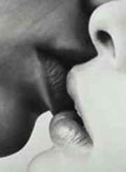 Всемирный день поцелуя отмечается 6 июля