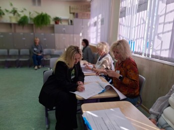 Председатель облизбиркома Маргарита Андреева проголосовала на избирательном участке в Нижнем Новгороде Председатель облизбиркома Маргарита Андреева проголосовала на избирательном участке в Нижнем Новгороде