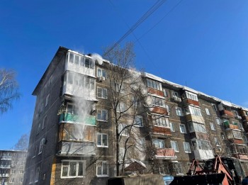 Более 440 крыш очистили от снега и наледи в Канавине за неделю