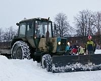 В Н.Новгороде в новогодние праздники каждый день на уборку снега будут выходить 424 единицы дорожной техники - горадминистрация