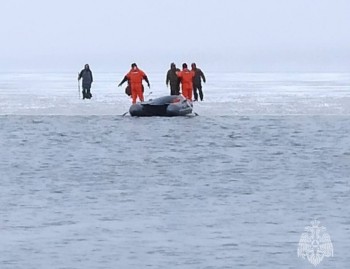 Две группы рыбаков оторвались от берега на льдинах в Нижегородской области