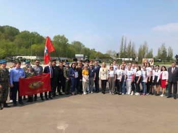 Участники автопробега привезли в Нижегородскую область капсулу с землей из Брестской крепости