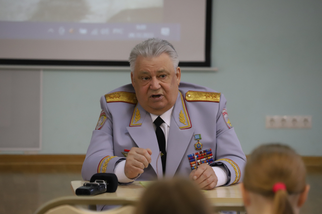 Встреча с генералом прошла в Нижегородской православной гимназии в рамках проекта "Разговоры о важном"