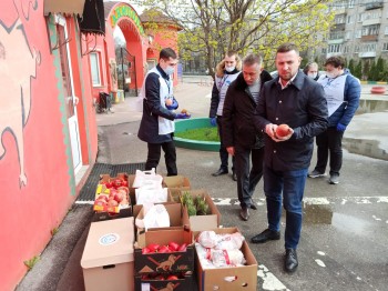 Волонтеры передали более 120 кг продуктов для животных нижегородского зоопарка &quot;Лимпопо&quot;