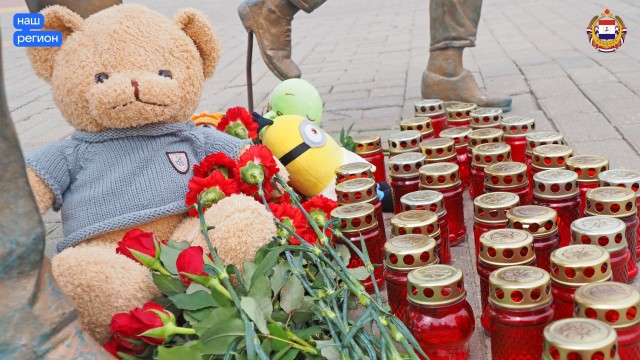 Память жертв терактов в Севастополе и Дагестане почтили в Саранске