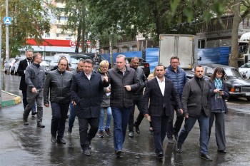 Олег Лавричев провел контрольный объезд территории Советского района