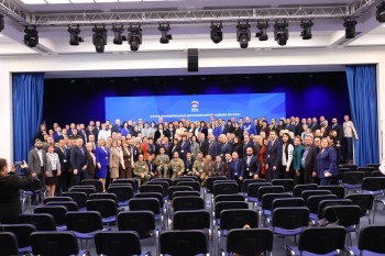  Дмитрий Медведев поддержал инициативу о создании координационных депутатских групп