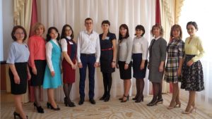 Торжественное награждение победителей "Воспитателя года - 2018" и "Педагога-профессионала – 2018" пройдет 12 апреля в администрации Чебоксар Торжественное награждение победителей "Воспитателя года - 2018" и "Педагога-профессионала – 2018" пройдет 12 апреля в администрации Чебоксар