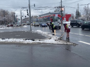 Дорожники работают на улицах Бекетова, Ванеева, Сусловой, Академика Сахарова и проспекте Гагарина в Нижнем Новгороде