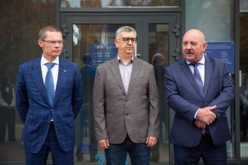ВТБ открыл обновлённое отделение в центре Автозавода ВТБ открыл обновлённое отделение в центре Автозавода